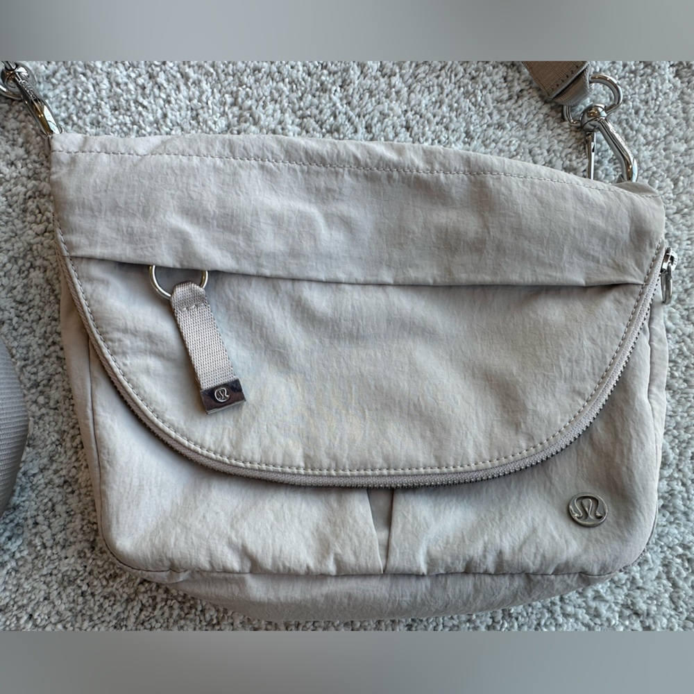 lululemon athletica Crossbody Bag in Light grey